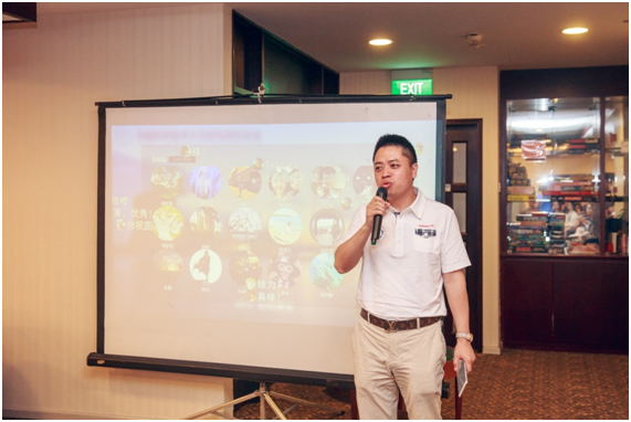 新加坡金秋聚会06.png