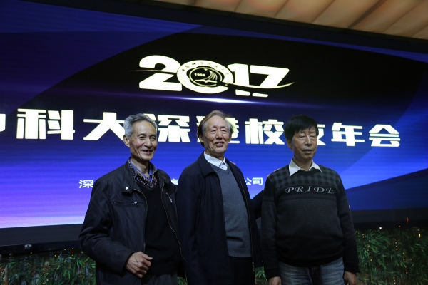 从左到右:熊尚清(5813)、陈光文(5813)、刘万山(6010).JPG